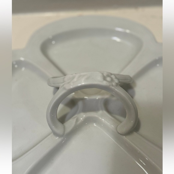Vintage Limoges France White Porcelain Sectioned Tray w/ Floral Detailed Handle - Picture 3 of 9